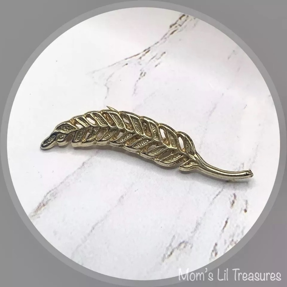 Feather Leaf Pin Brooch Costume Jewelry Taiwan Gold Tone Vintage Jewelry